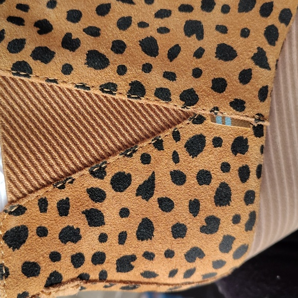 NEW TOMS Kelsey Boots In Cheetah Printed Suede Size Women's 6 - Picture 7 of 9